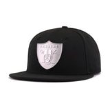 Las Vegas Raiders Black Crested Metal Badge New Era 59Fifty Fitted
